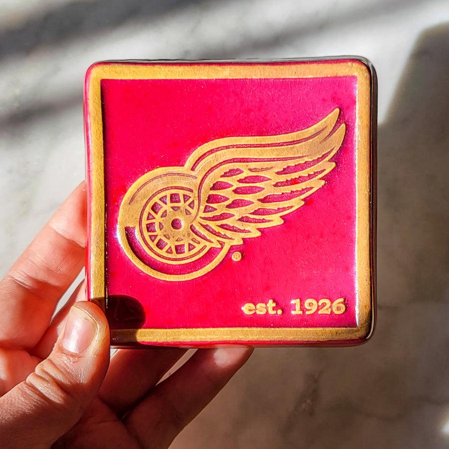 Red Wings Tile, Two-Tone Iridescent