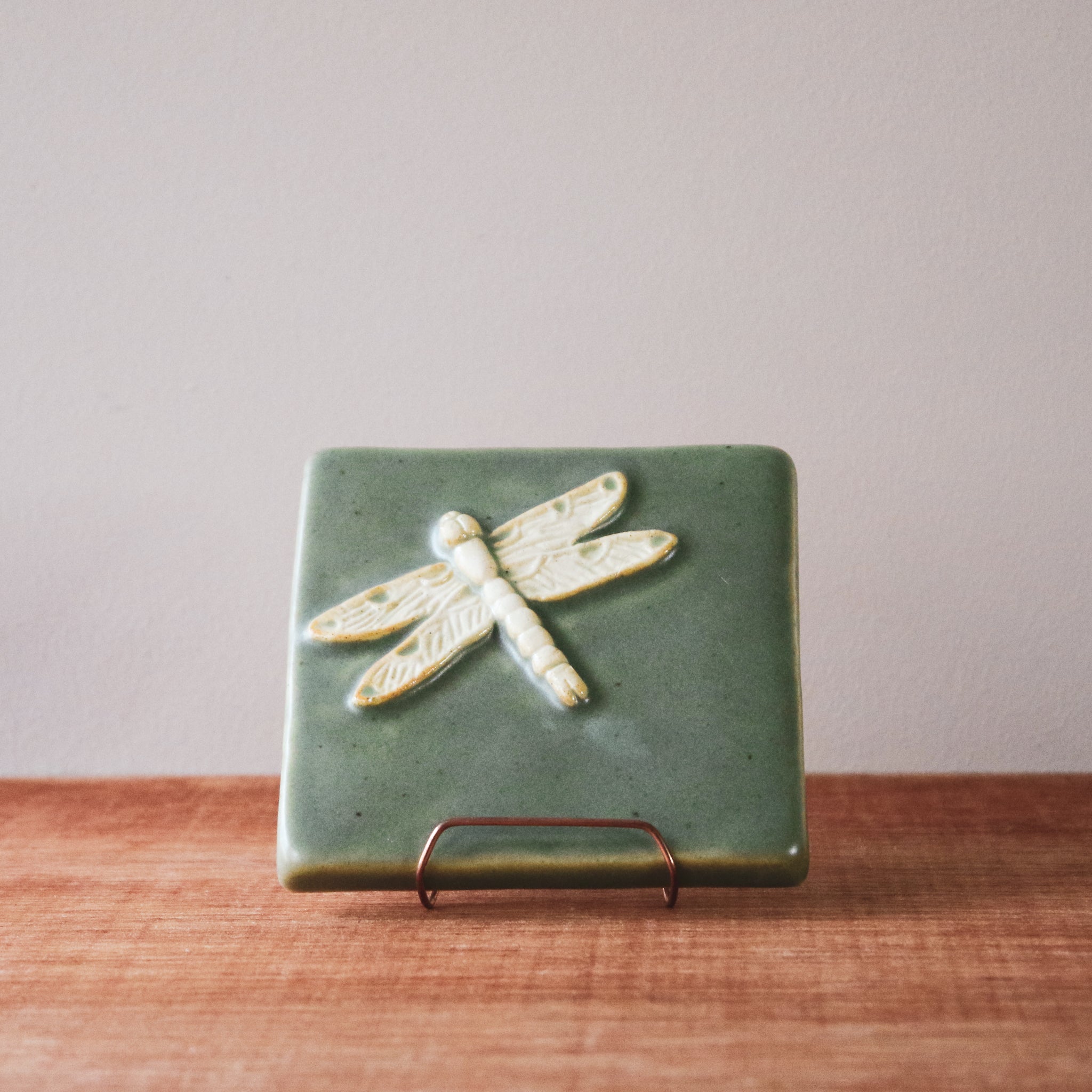 Weaver Tile | 4x4 Dragonfly Tile – Pewabic Pottery