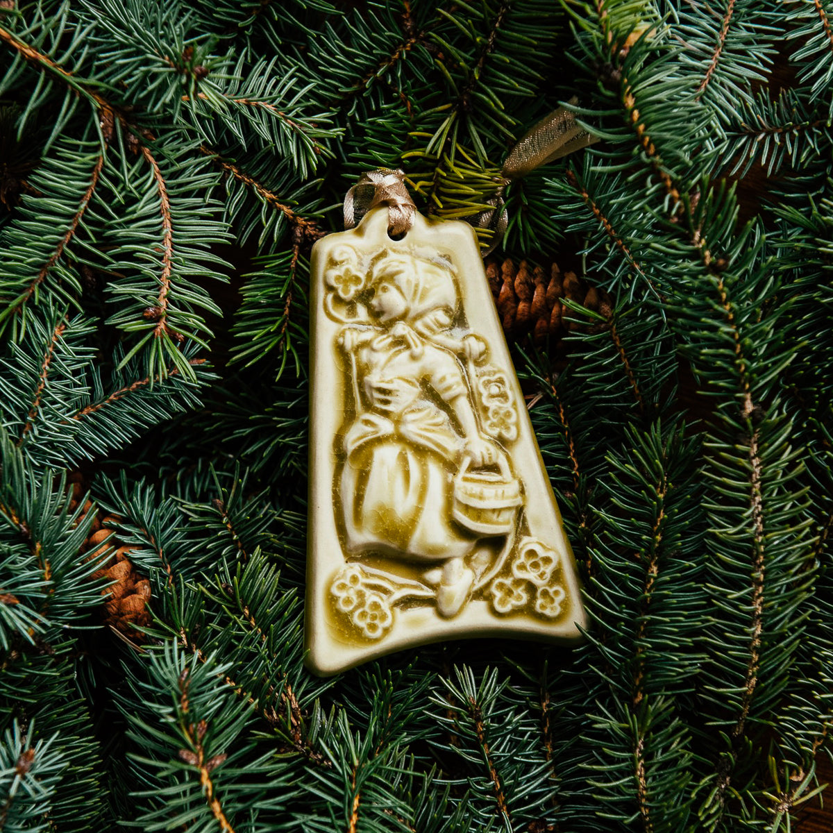 Pewabic_Holiday2021_434_web_12
