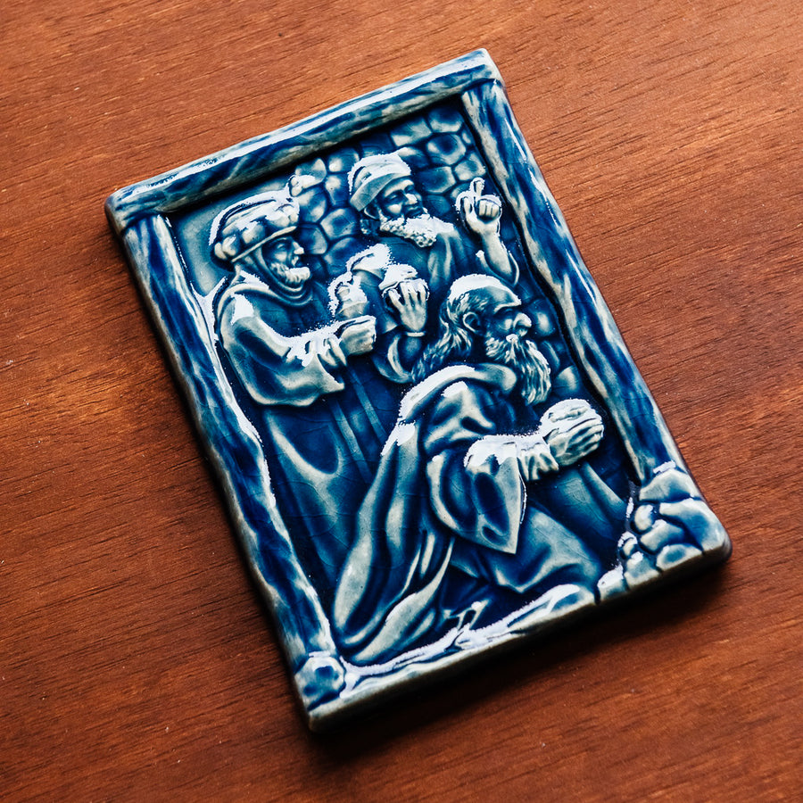 This tile features the glossy deep blue Ocean glaze.