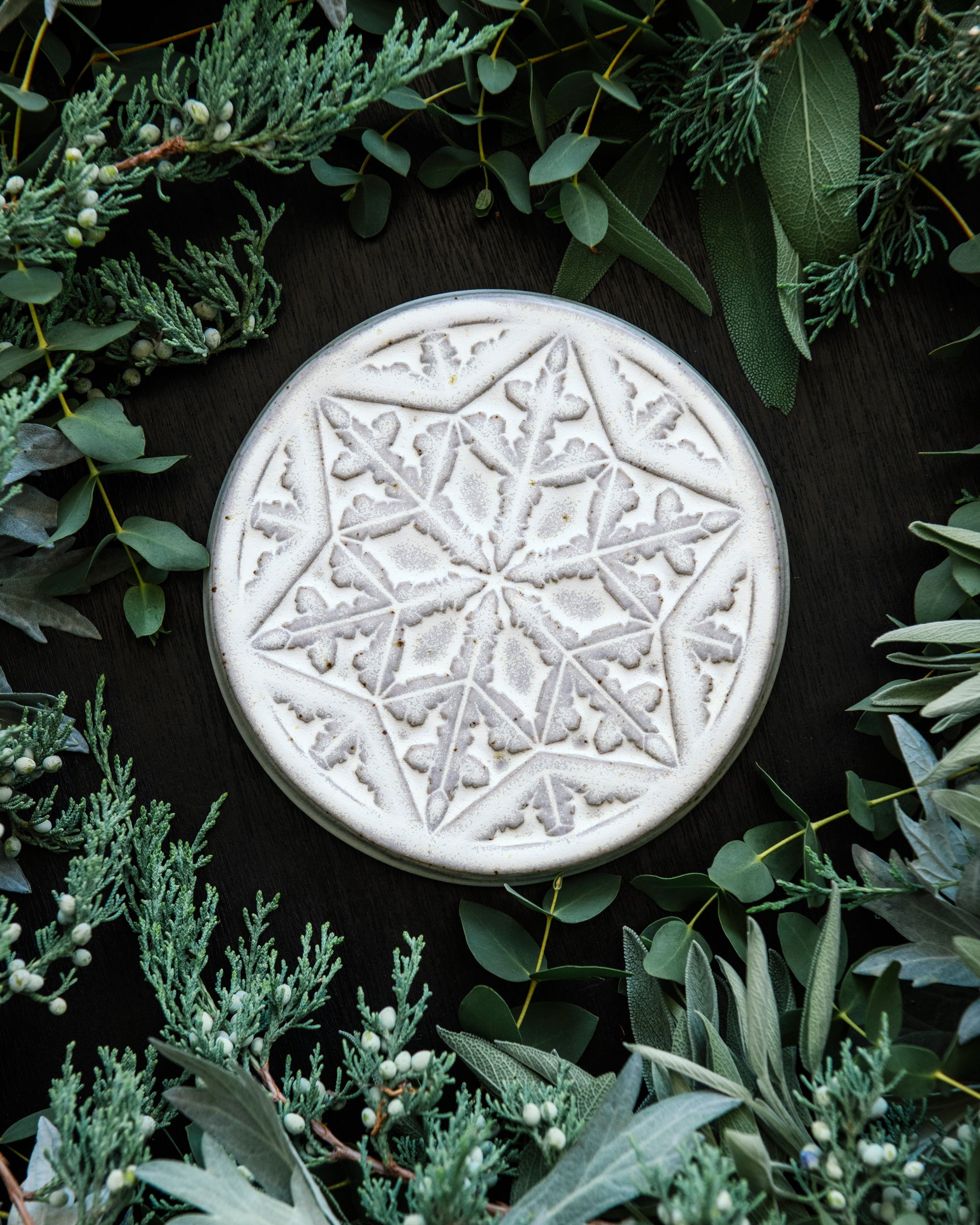 6" Snowflake Trivet