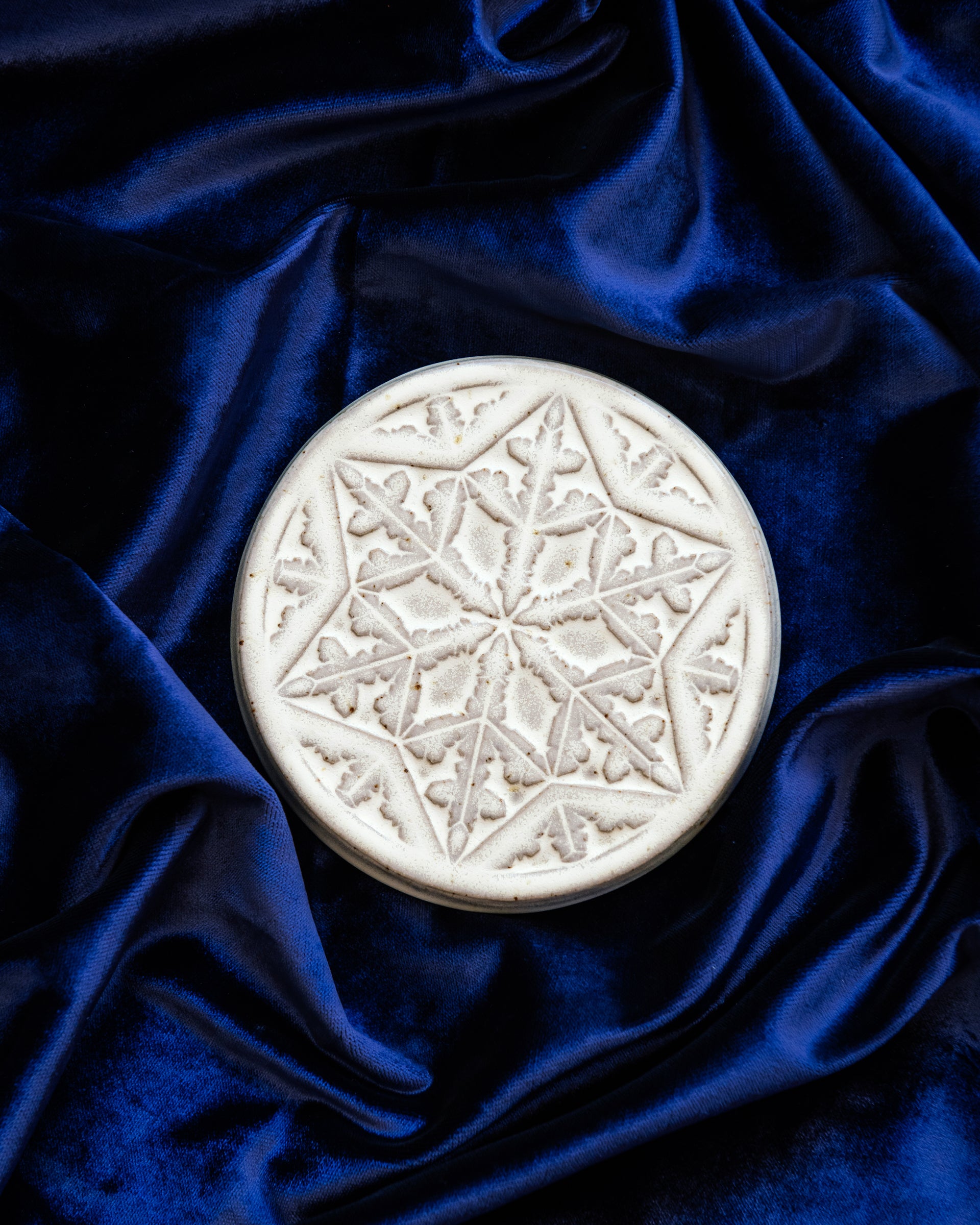 6" Snowflake Trivet