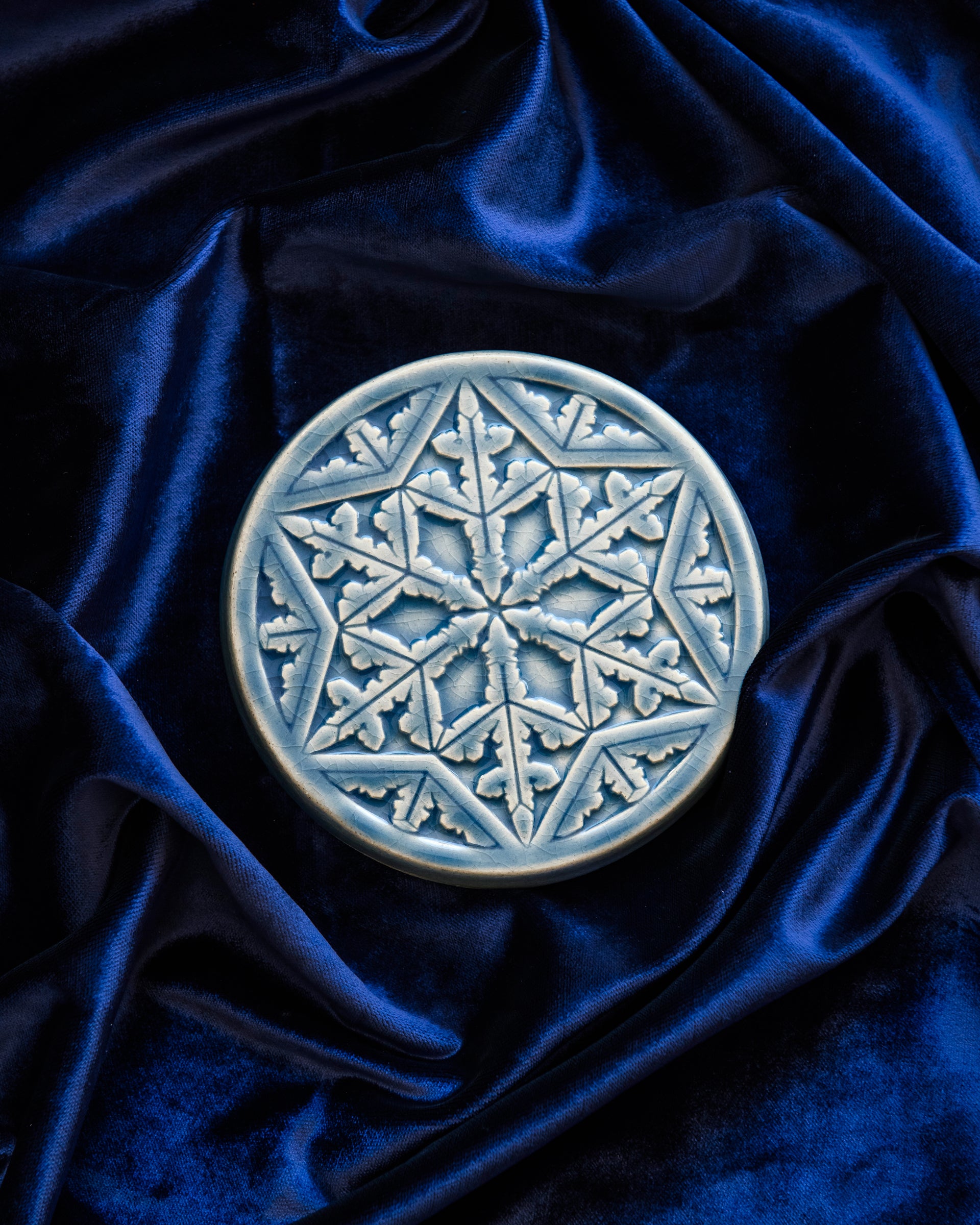 6" Snowflake Trivet