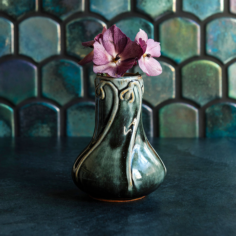 Snowdrop Vase – Pewabic Pottery
