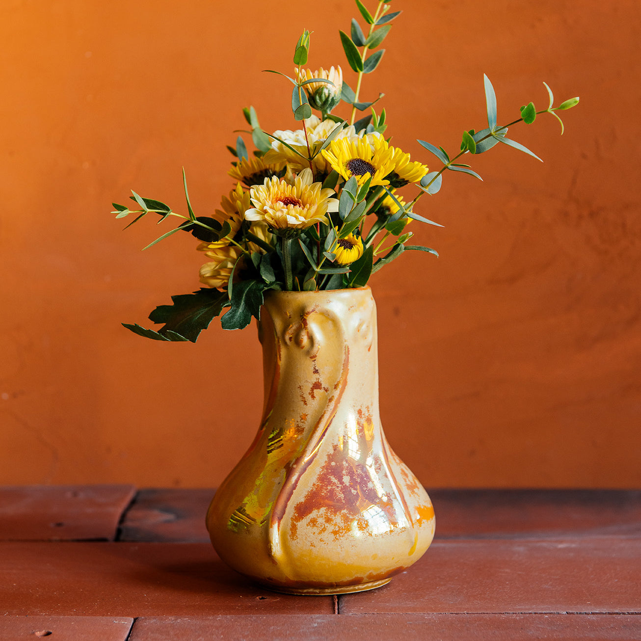 Snowdrop Vase | Iridescent