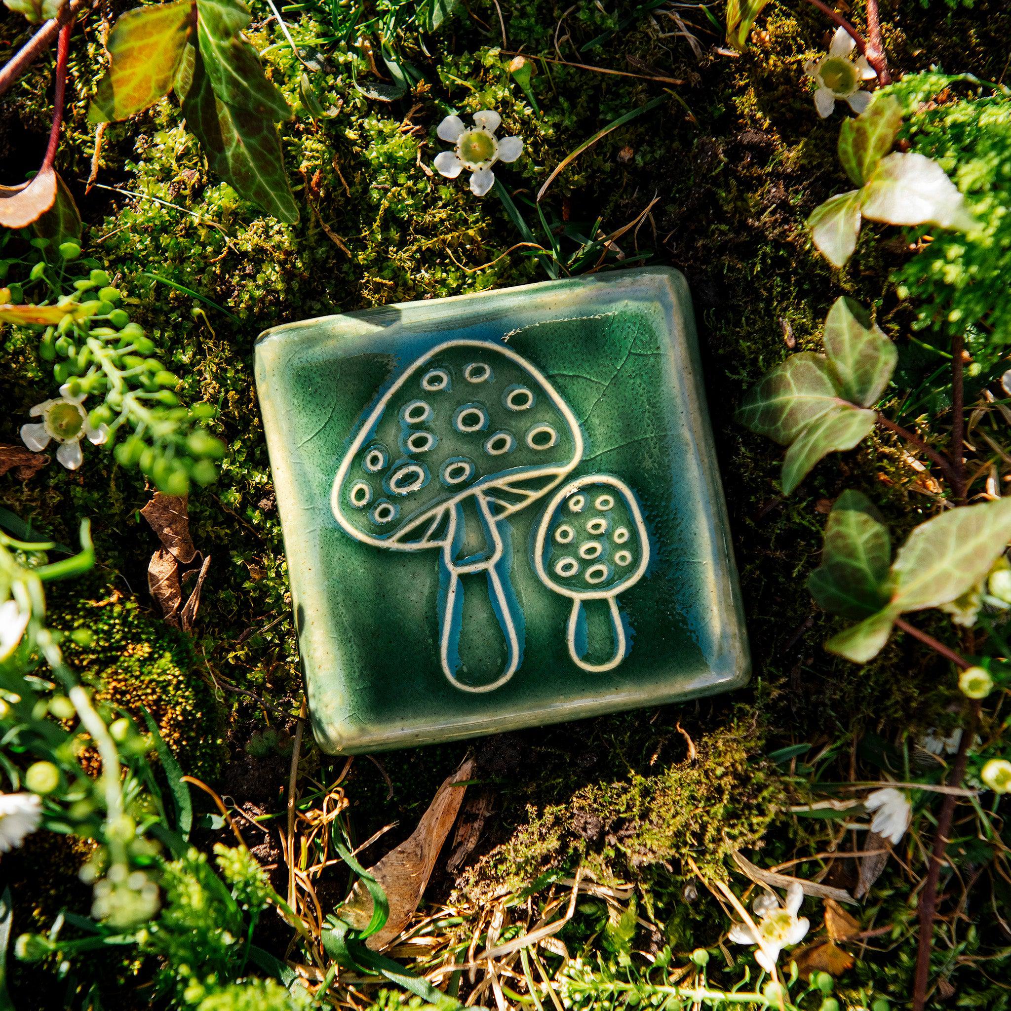 This tile features the glossy green Emerald glaze.