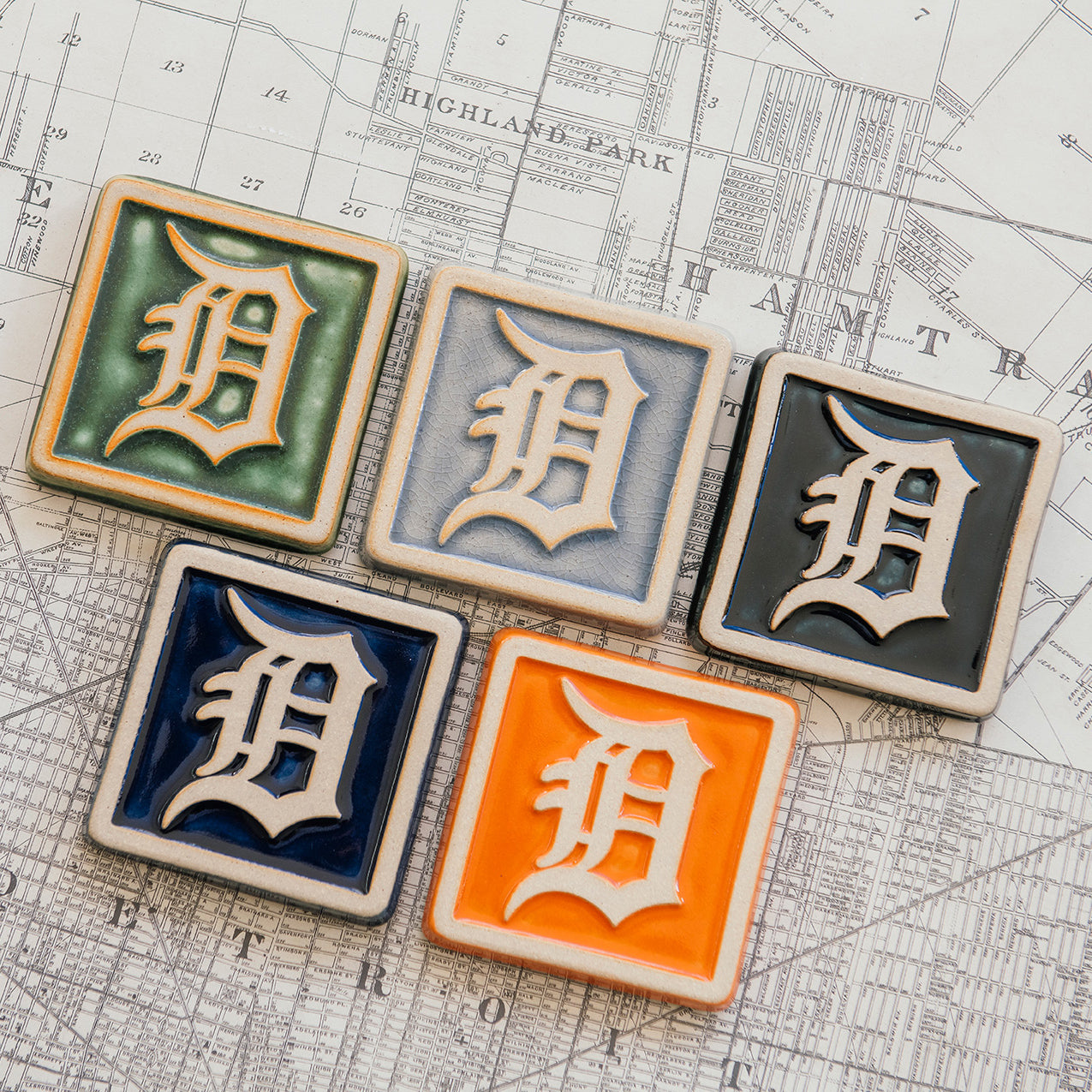 Tigers Old English "D" Tile