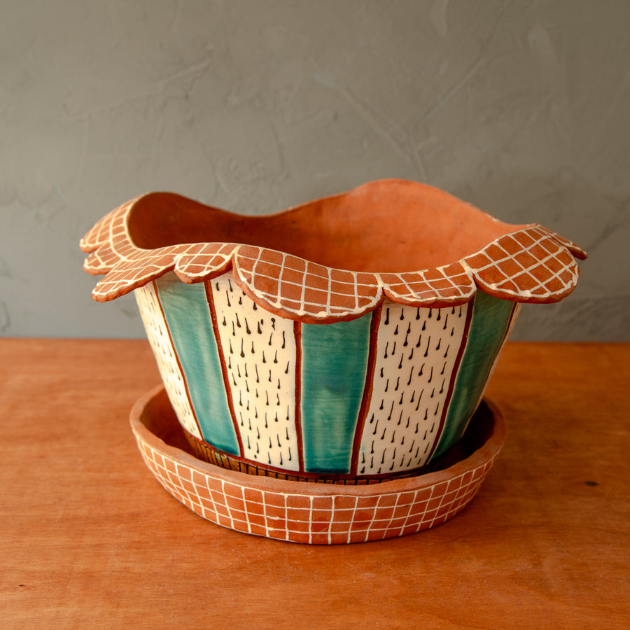 Gervais | Scalloped Planter