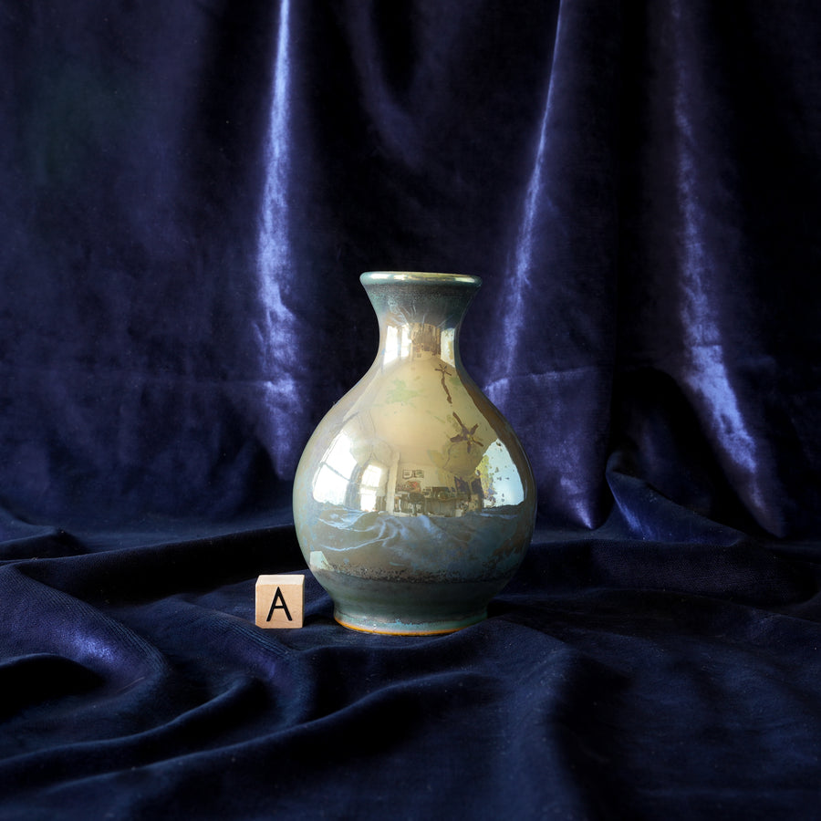 Classic Bud Vase | Matte Green Iridescent
