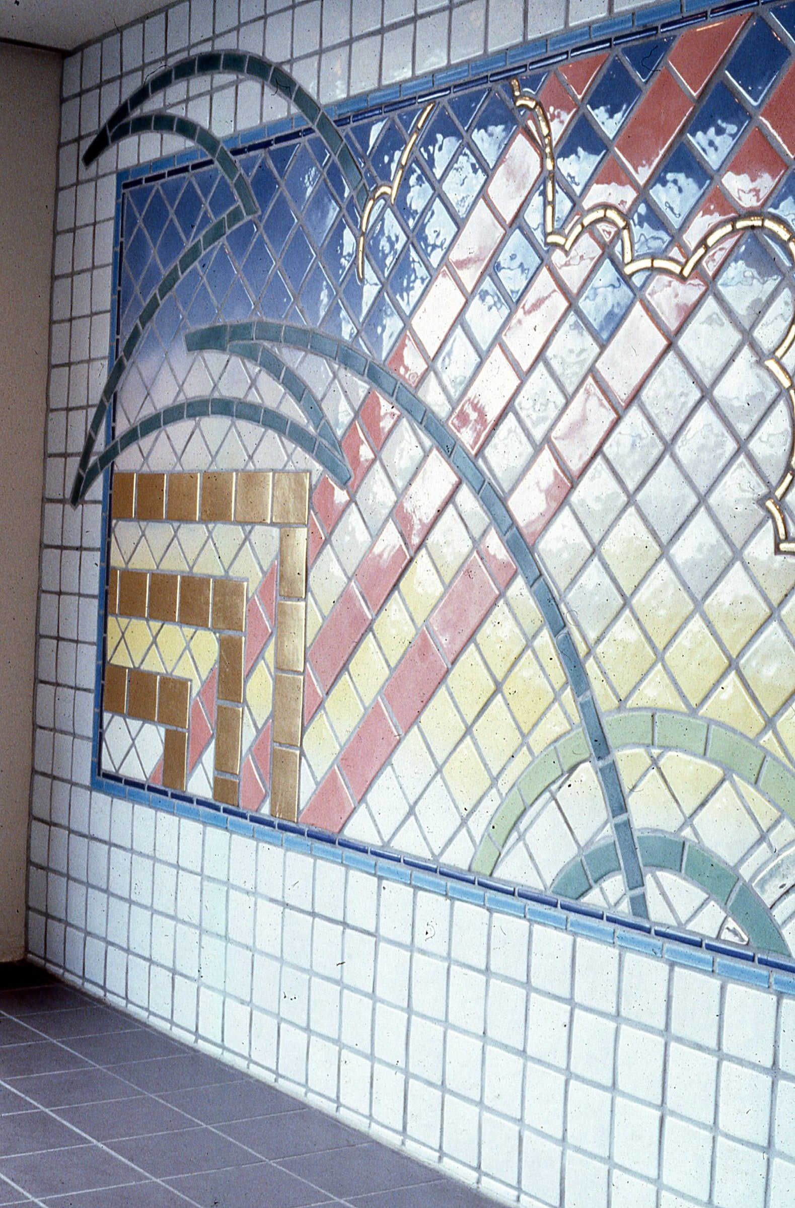 Detroit People Mover: Millender Plaza Station – Pewabic Pottery