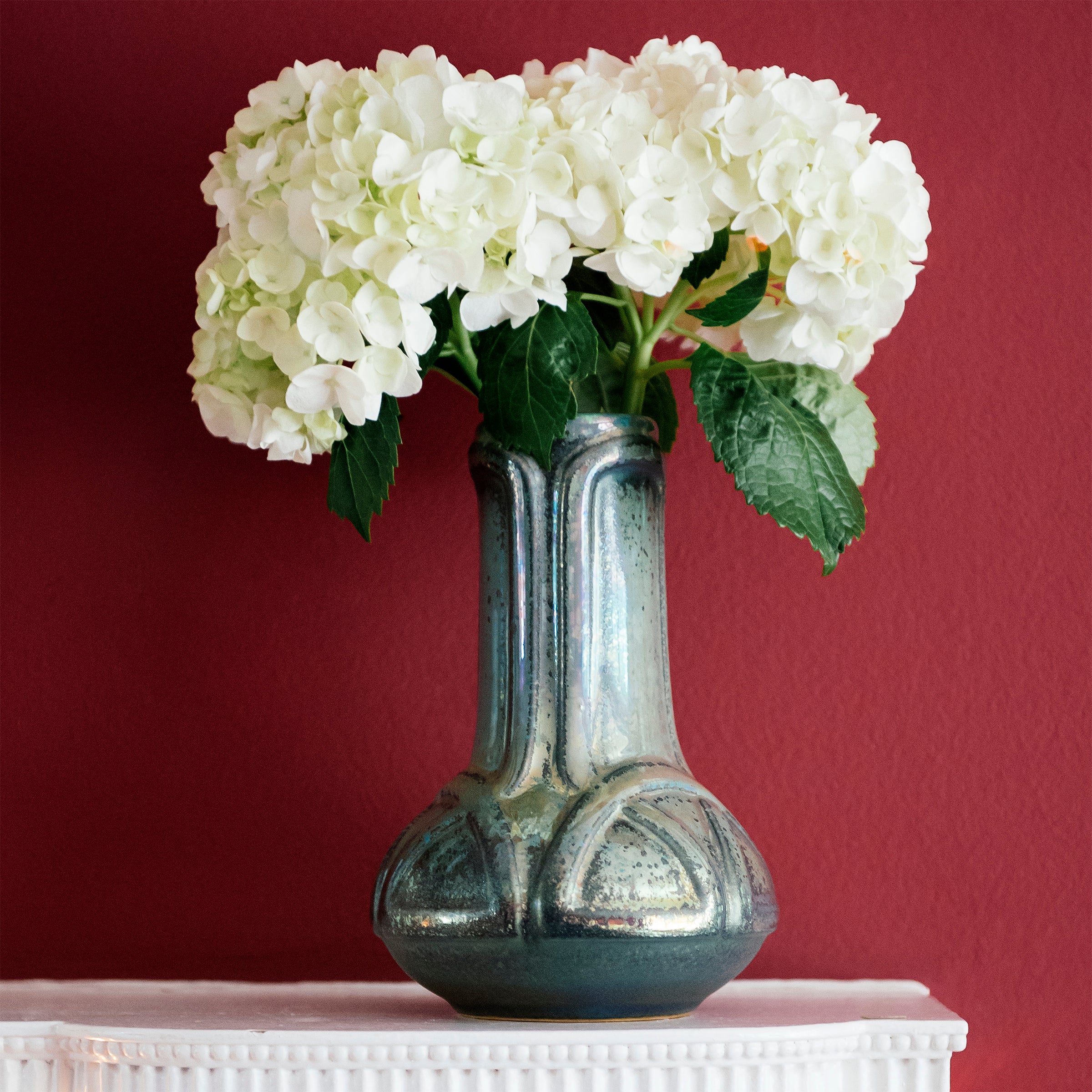 Celtic Vase | Iridescent