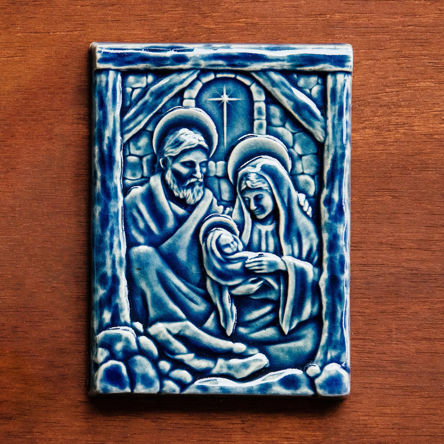 This Nativity Tile features the glossy deep blue Ocean glaze.