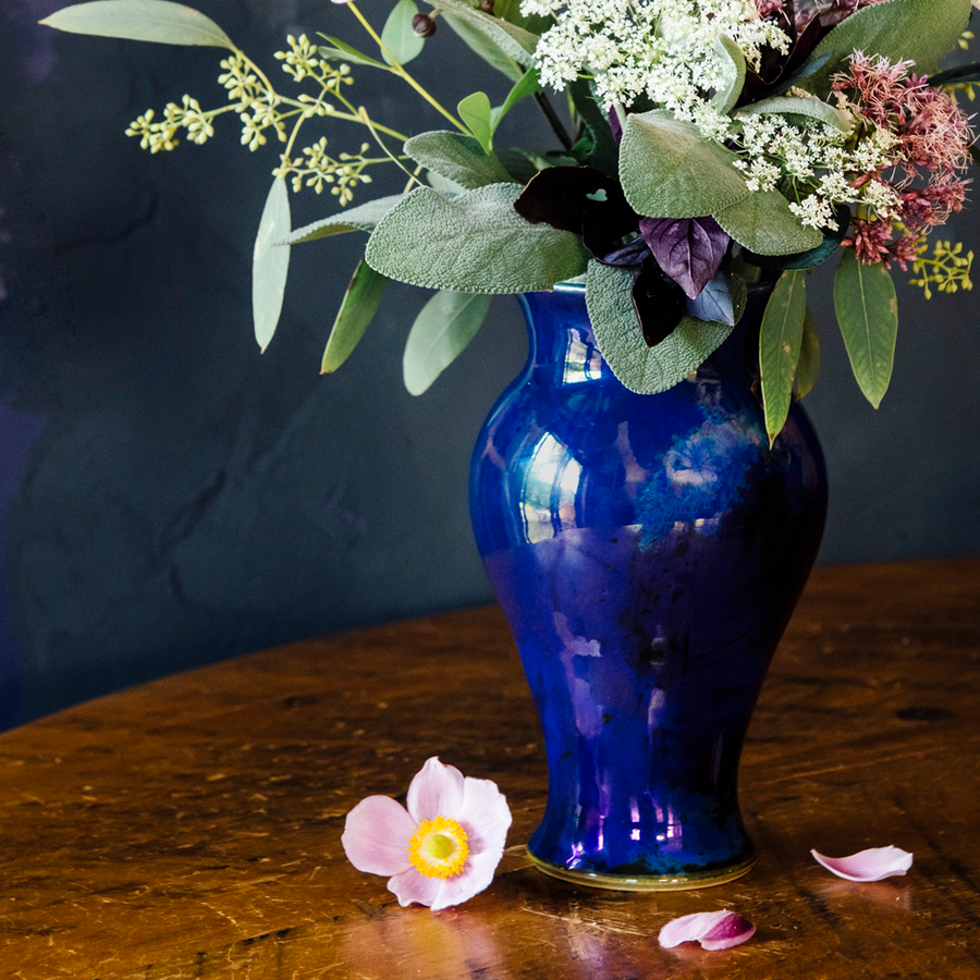 Small Classic Vase | Iridescent