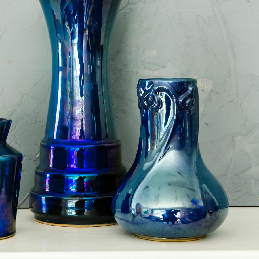 Snowdrop Vase | Iridescent