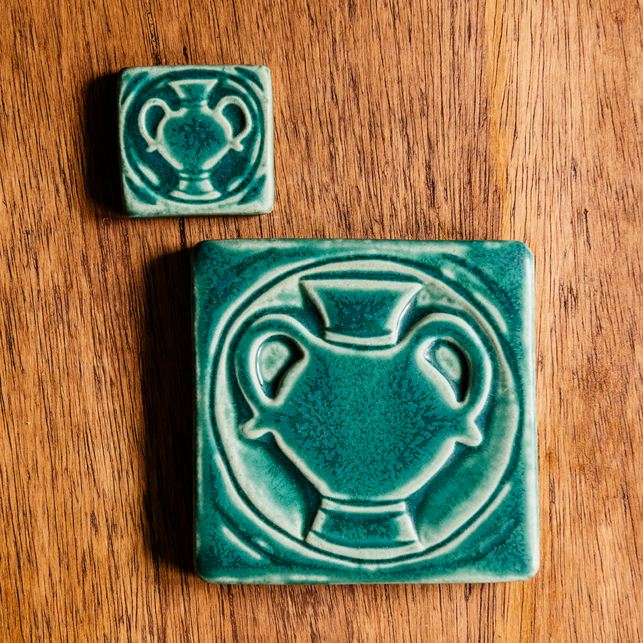 3x3 Vase Tile