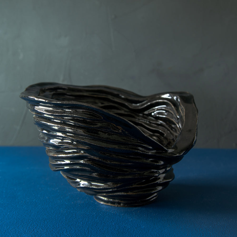 Helmer | Black Coil Vase