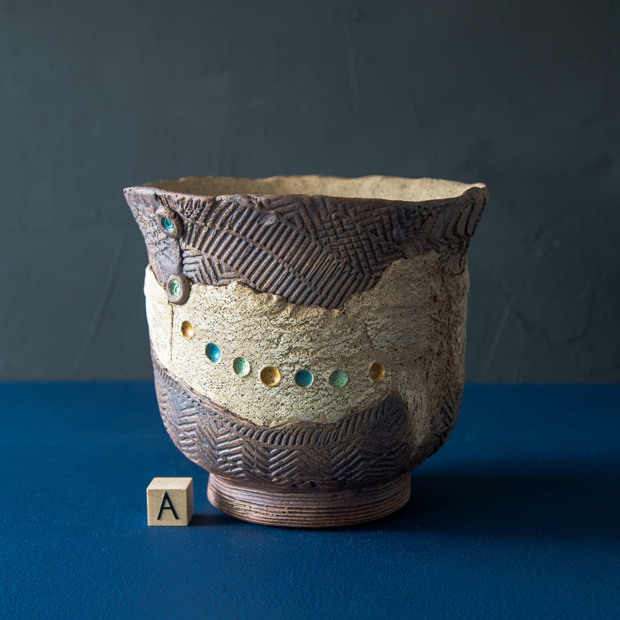 Salmeron | Carved Pot Collection