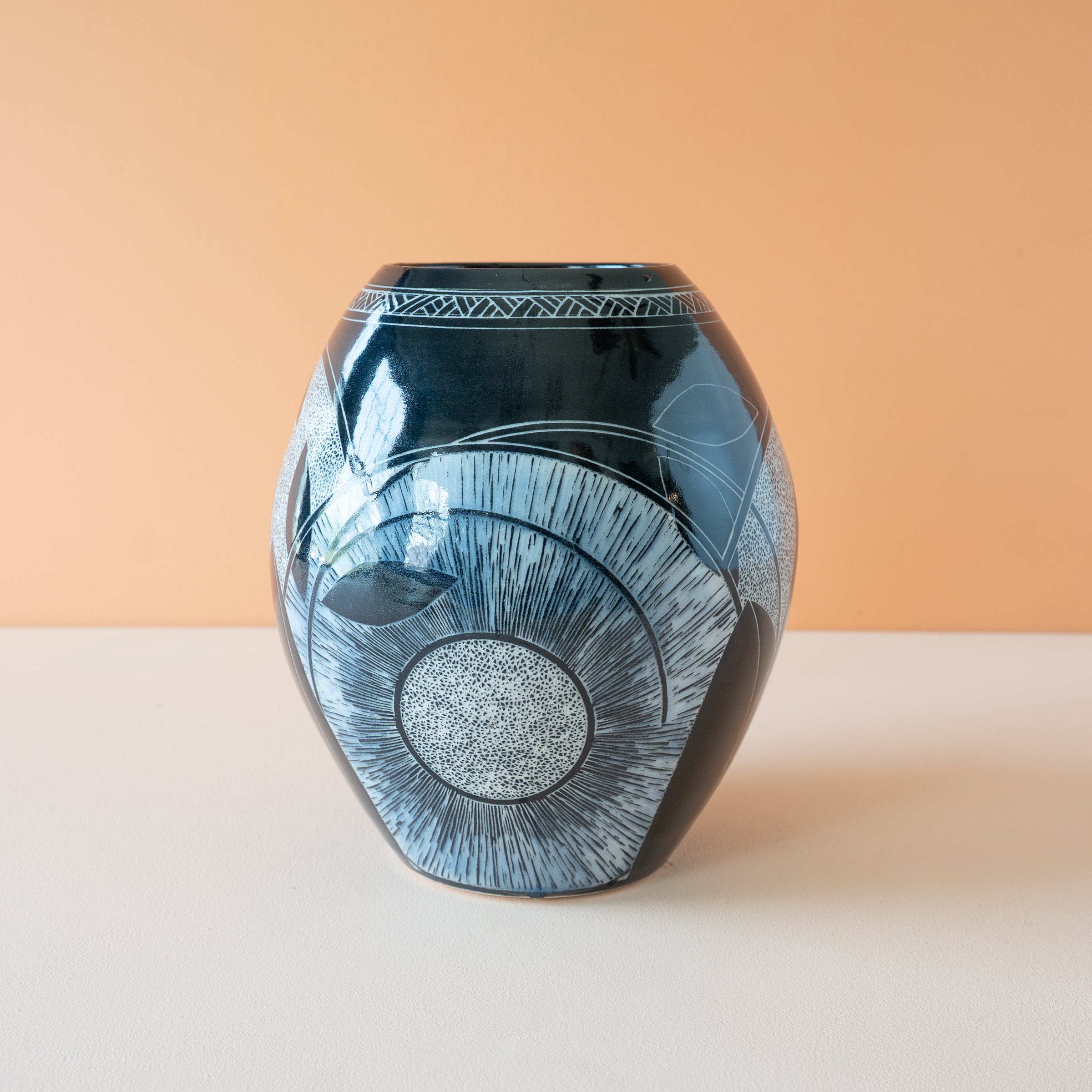 Pratt | Sunburst Vines Vase