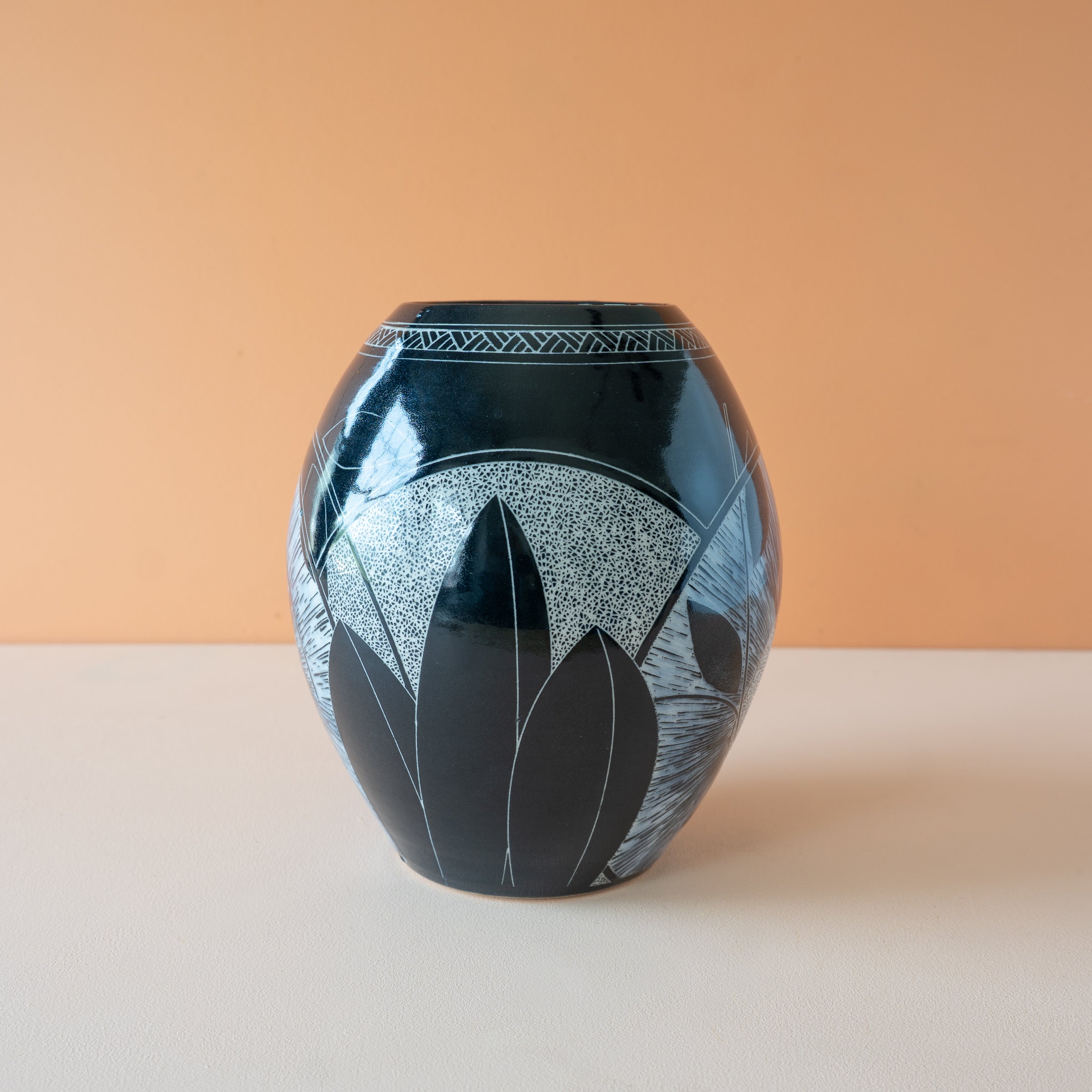 Pratt | Sunburst Vines Vase