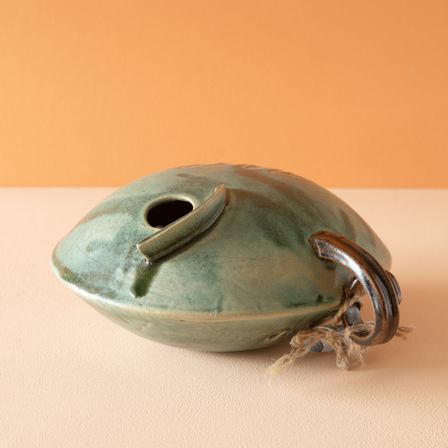 English | Fern Pod Bird House