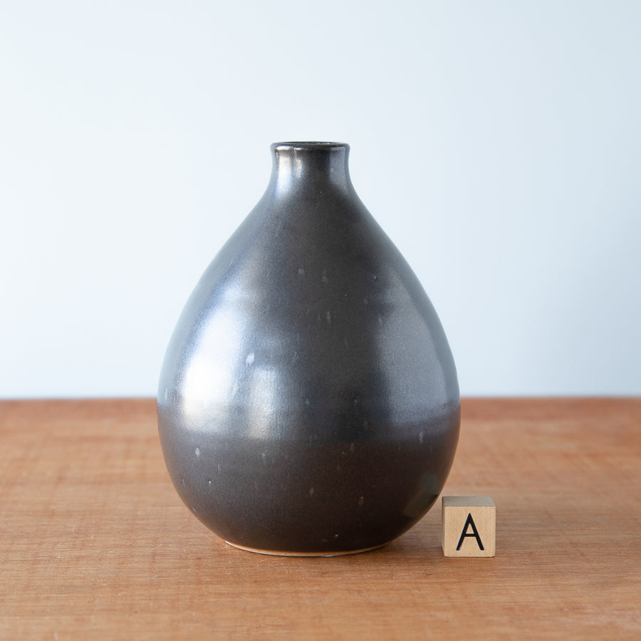 Teardrop Vase | Carbon