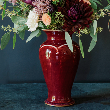 Large Classic Vase | Winterberry