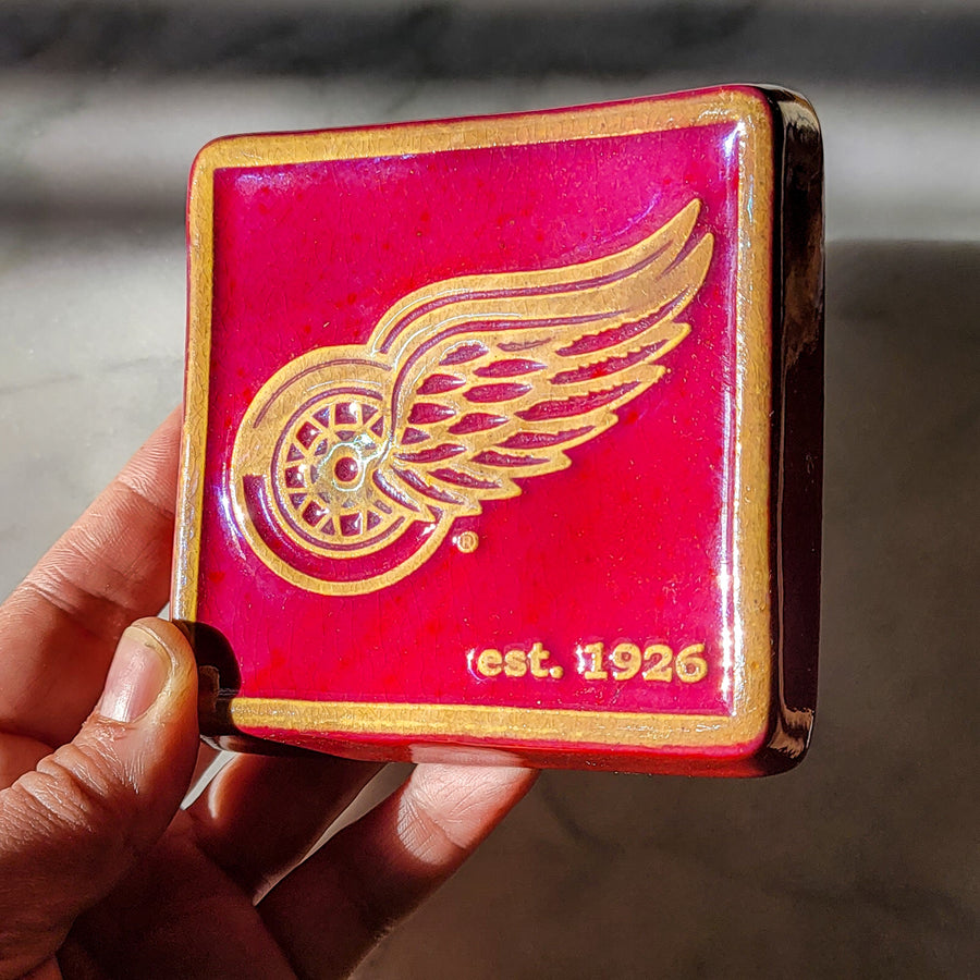 Red Wings Tile, Two-Tone Iridescent