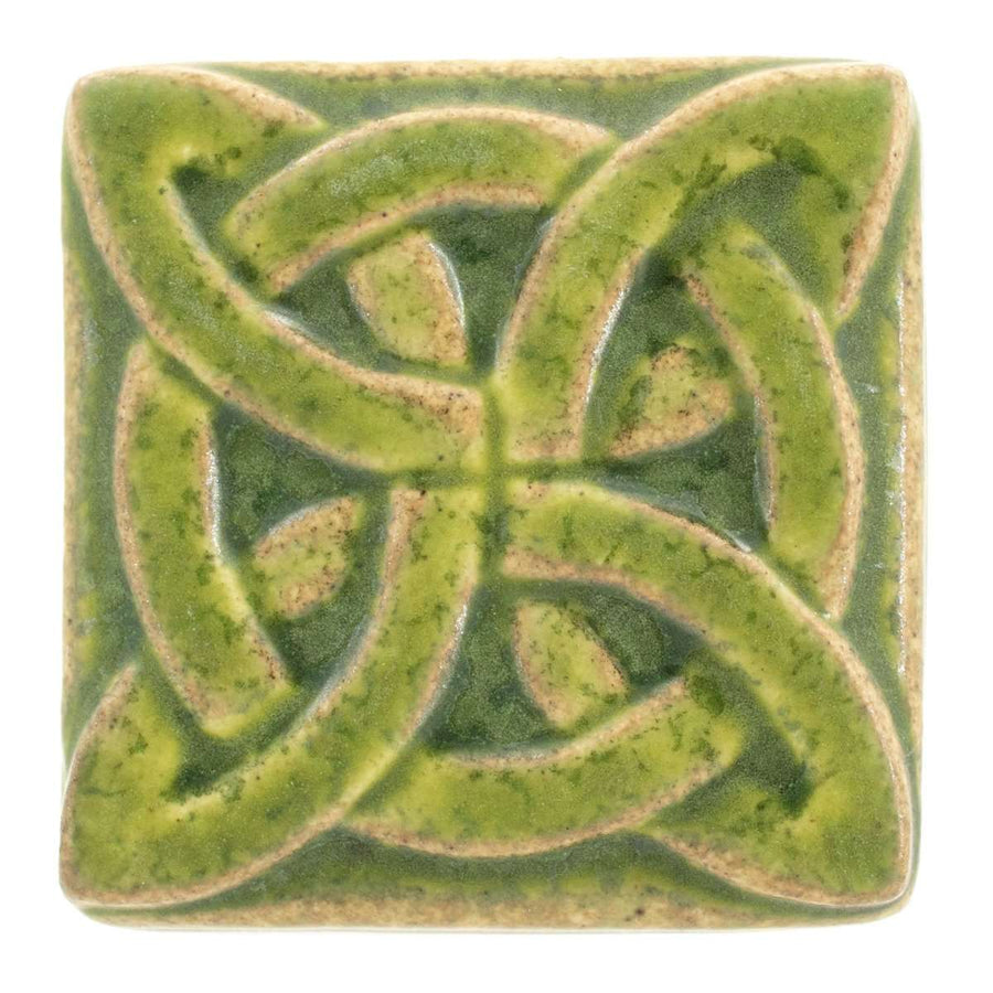 This Lover's Knot Tile features the matte bright light green Lime glaze.