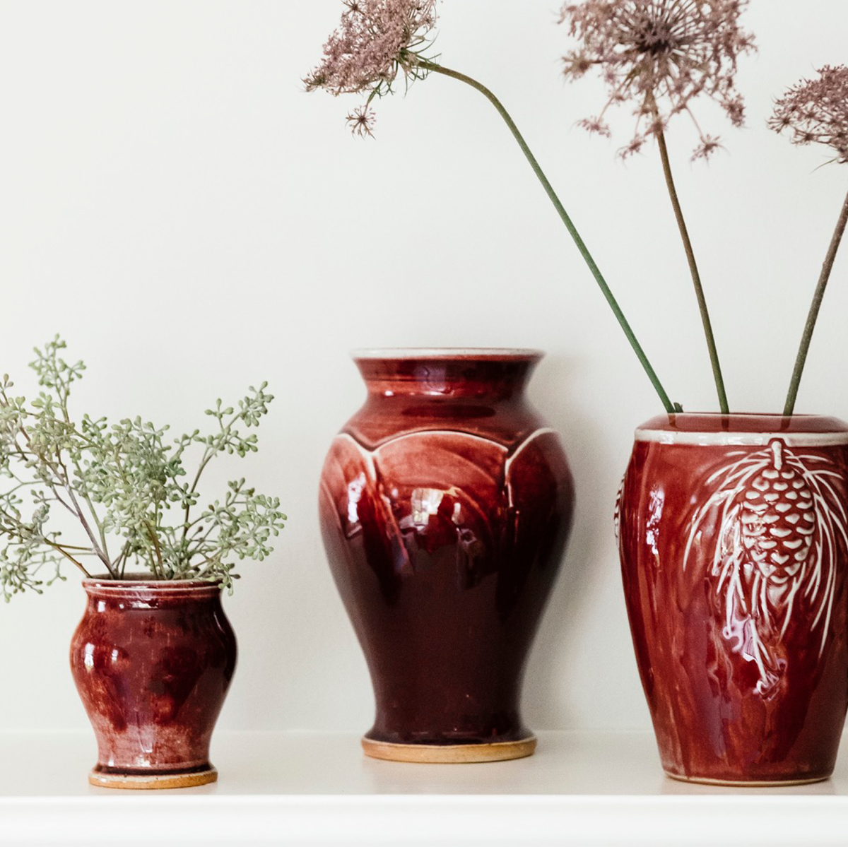 Medium Classic Vase | Winterberry