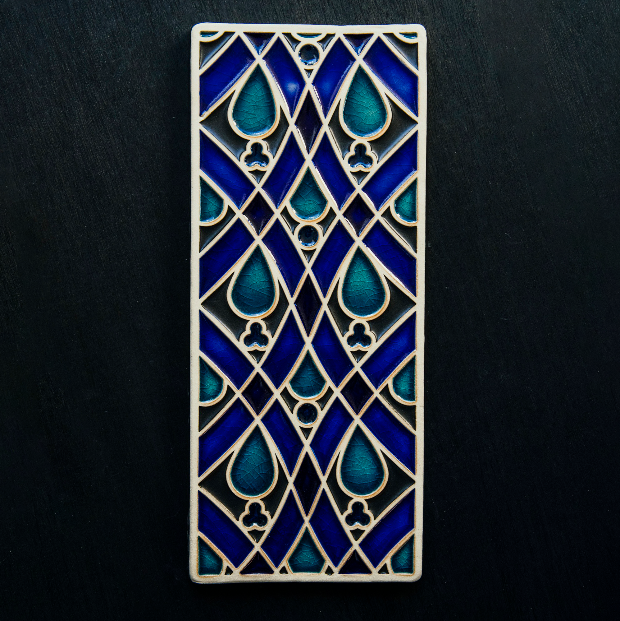 Women's City Club Pattern Tile