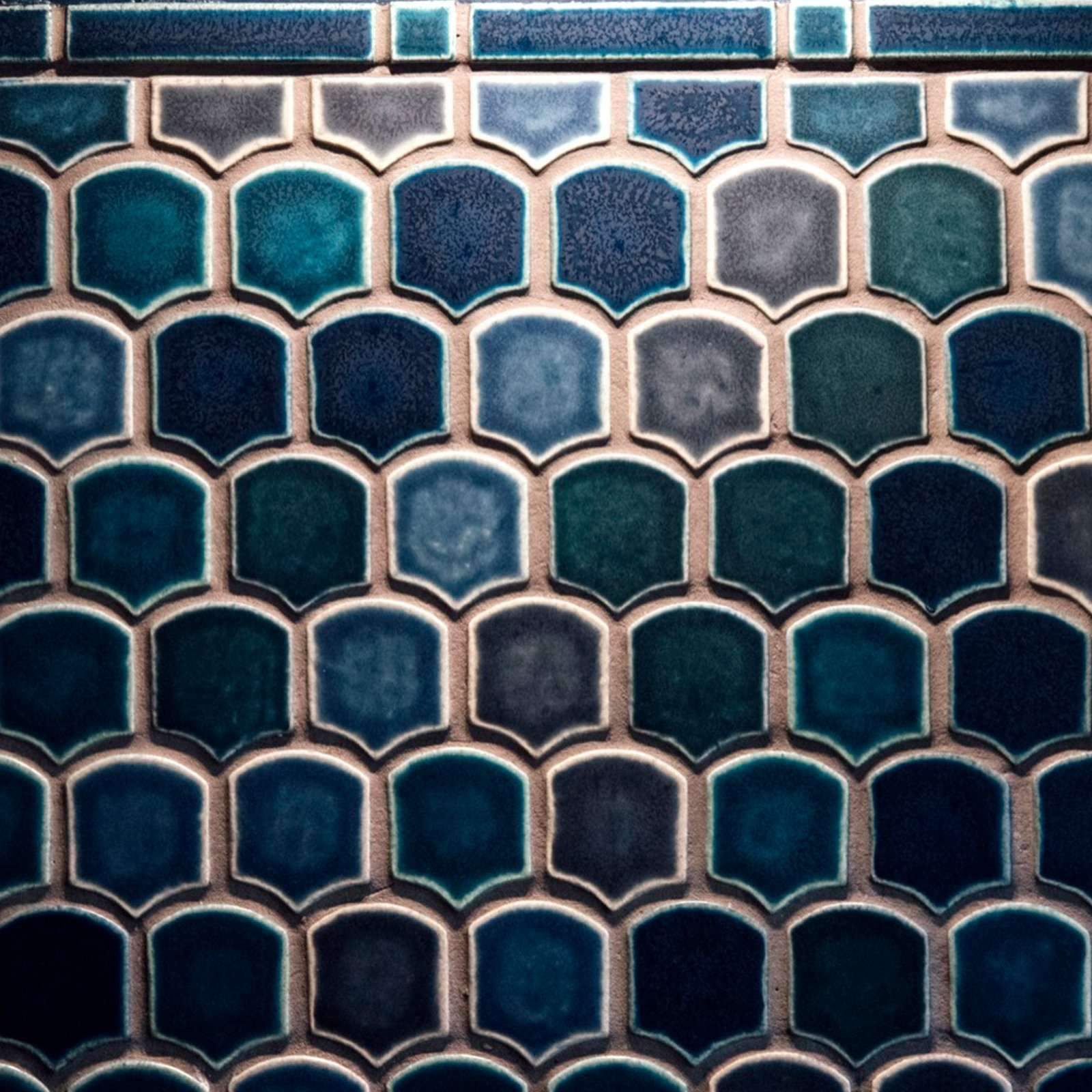 Ceramic Fishscale Backsplash