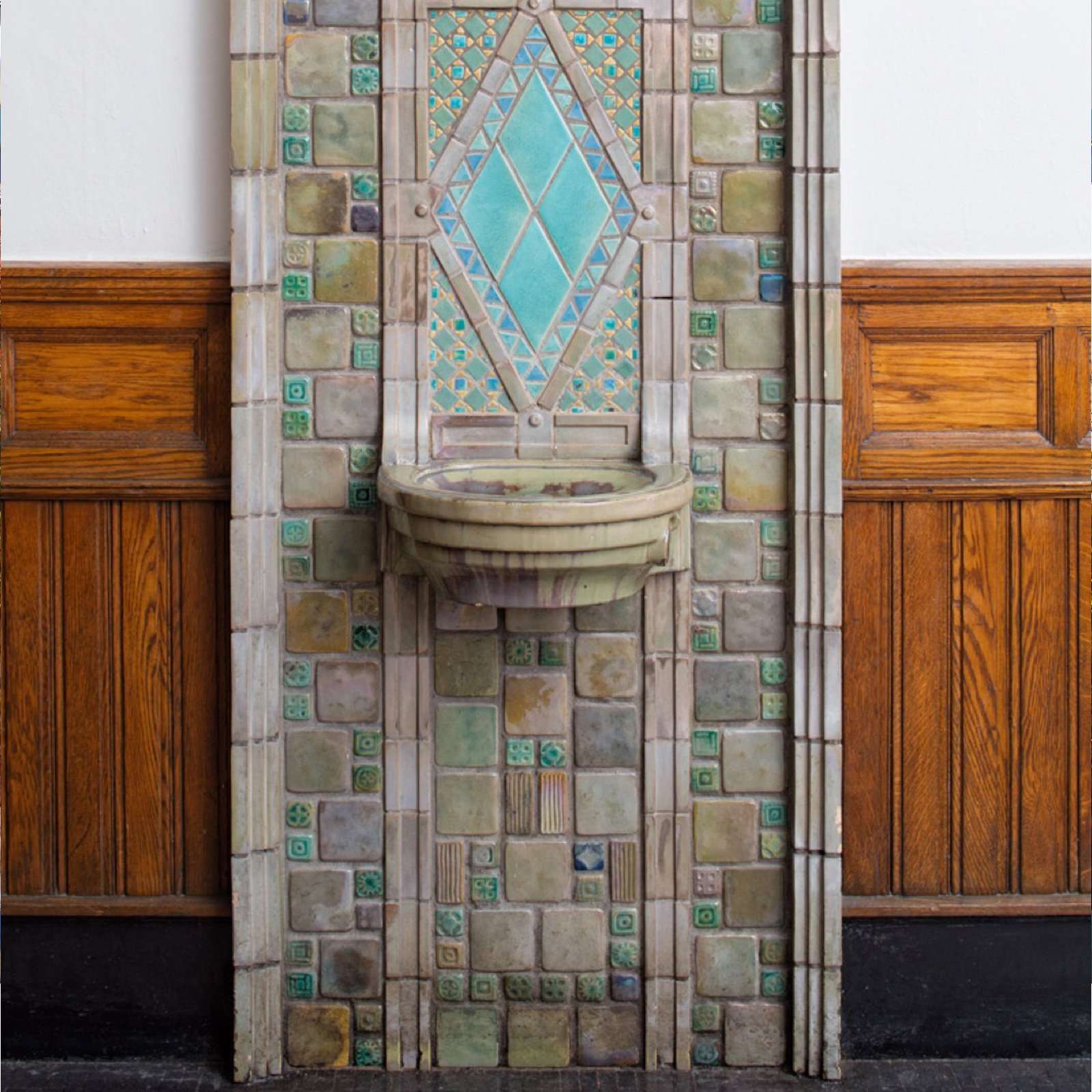 Ceramic Wayne State University Fountain