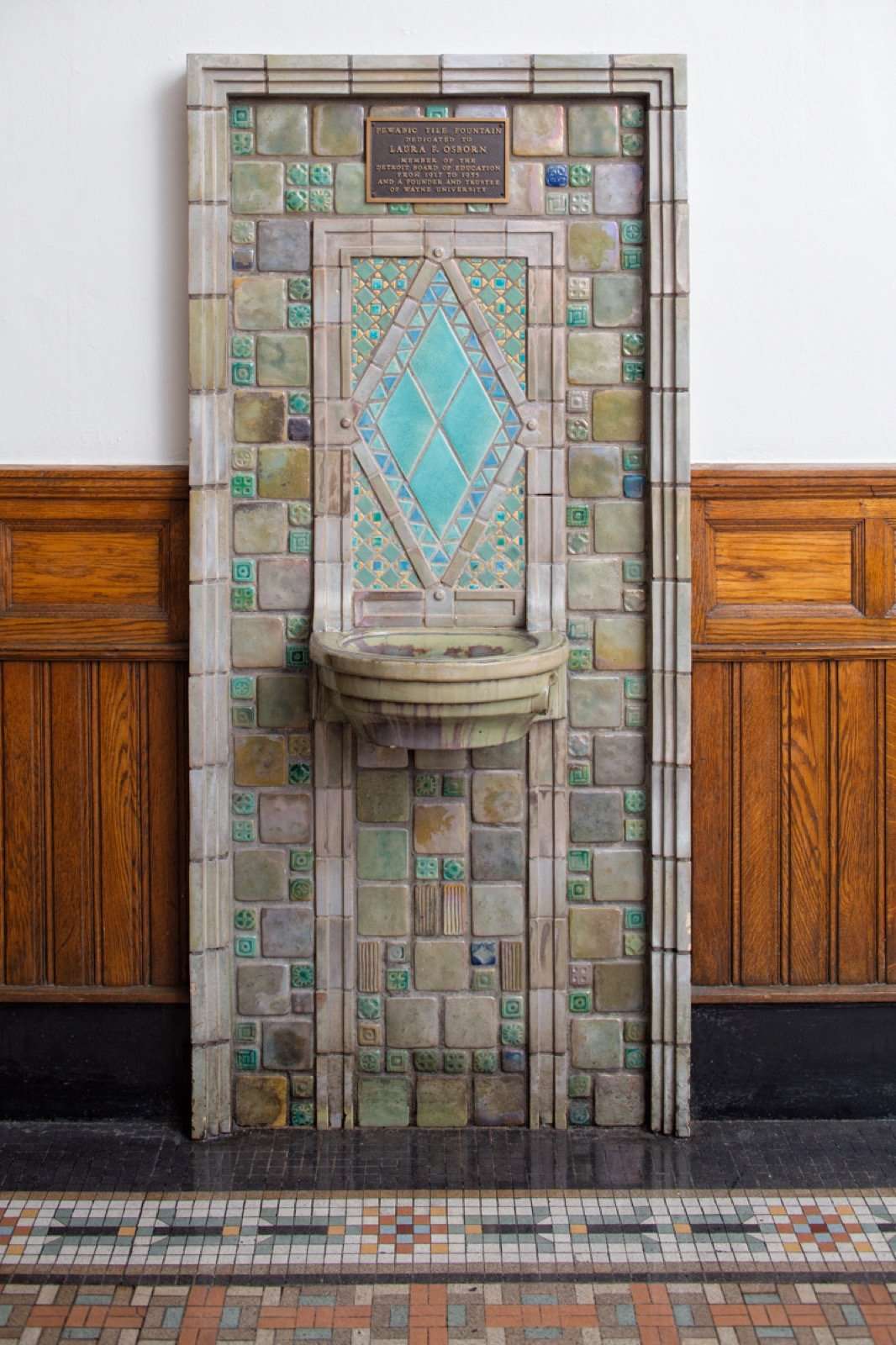 Ceramic Wayne State University Fountain