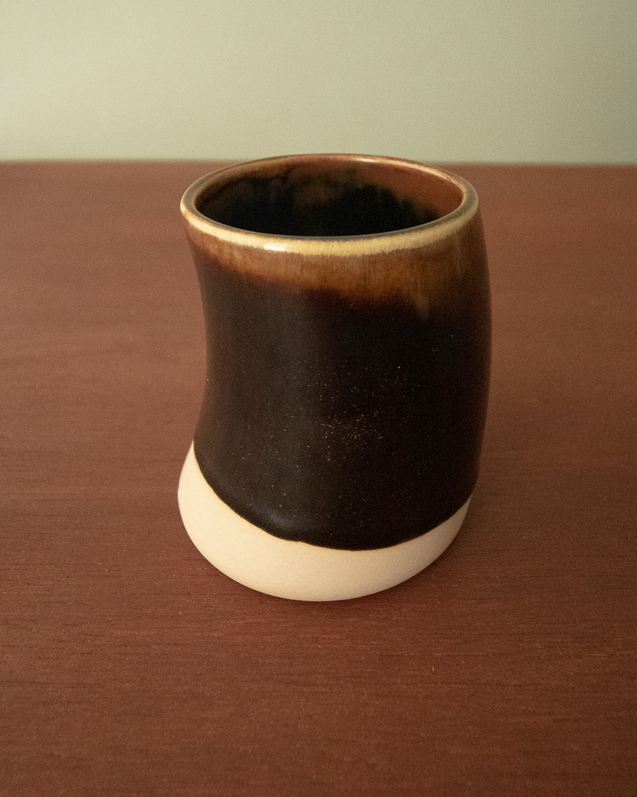 Arenivar-Gomez | Curved Cup Collection
