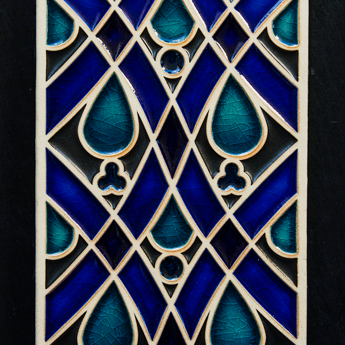 Women's City Club Pattern Tile