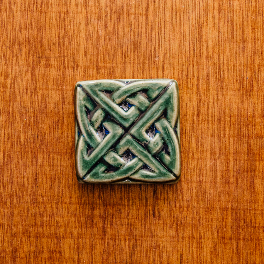 Eternity Knot Tile